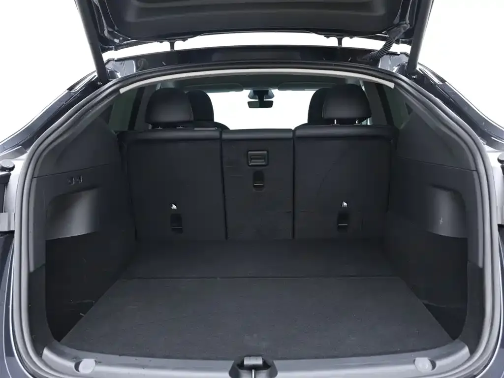 Tesla Model Y 2024 из CN, фото 6