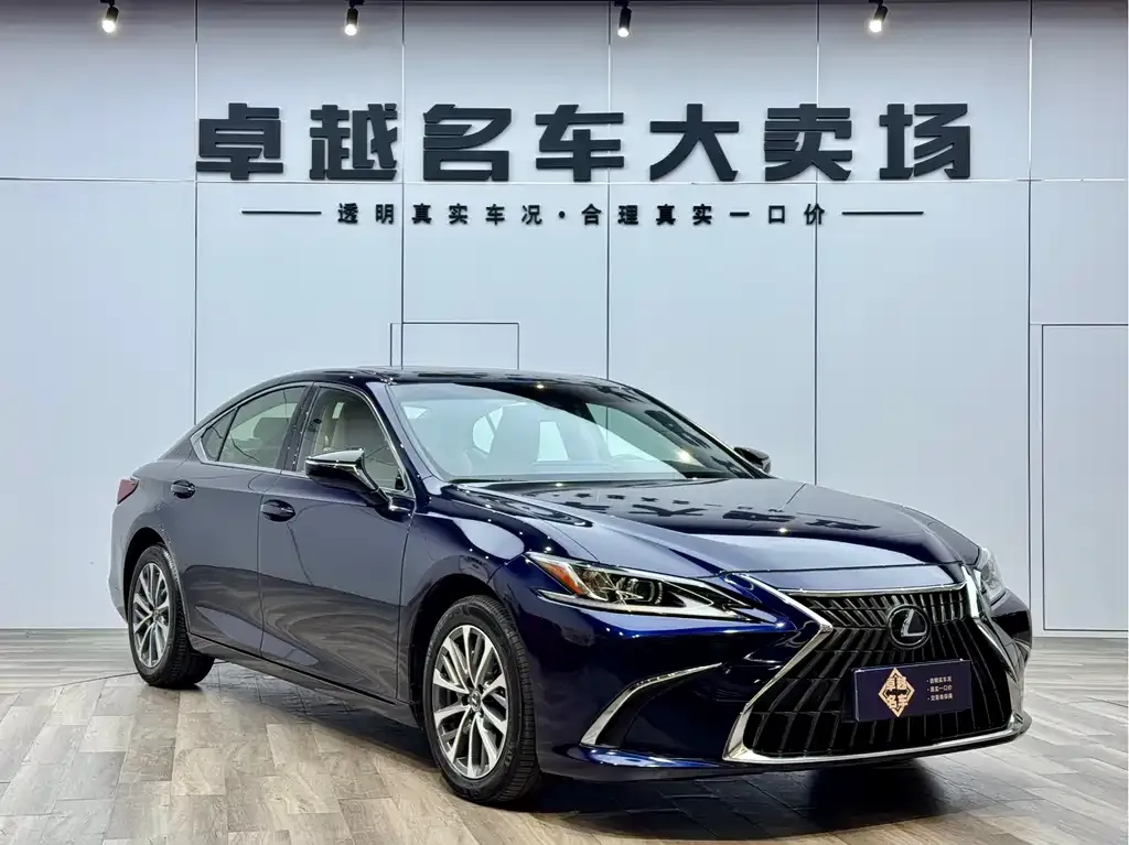 Lexus ES — фото 3