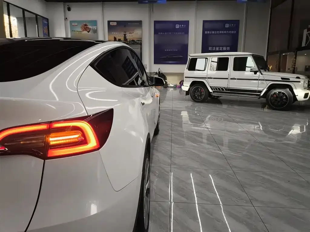 Tesla Model Y 2022 из CN, фото 8