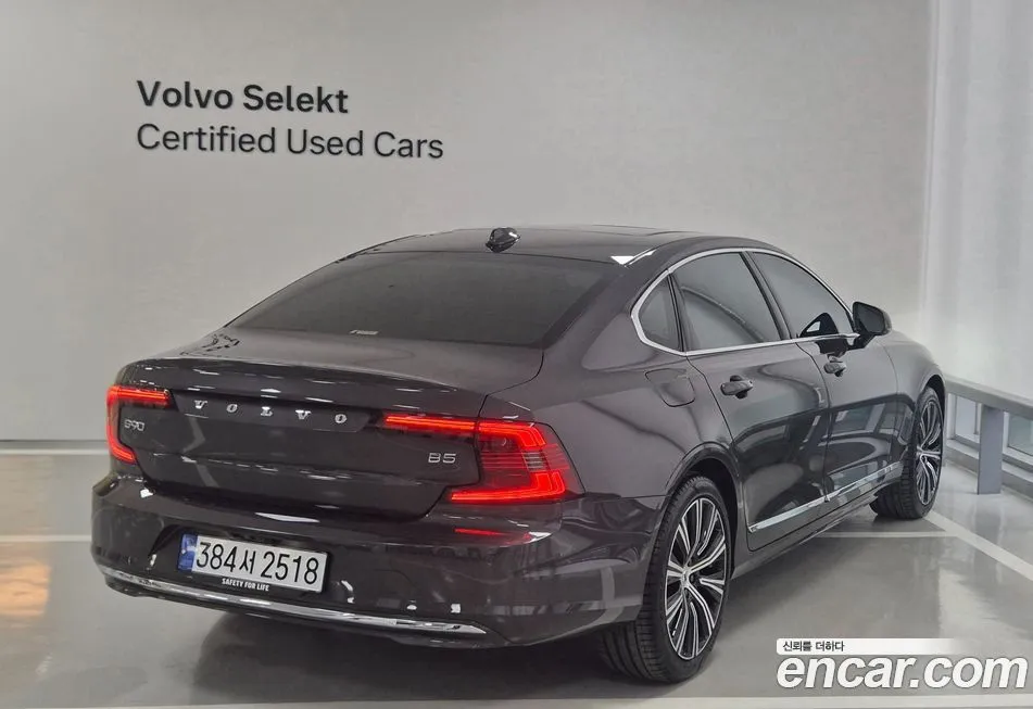 Volvo S90 2024 из KR, фото 2