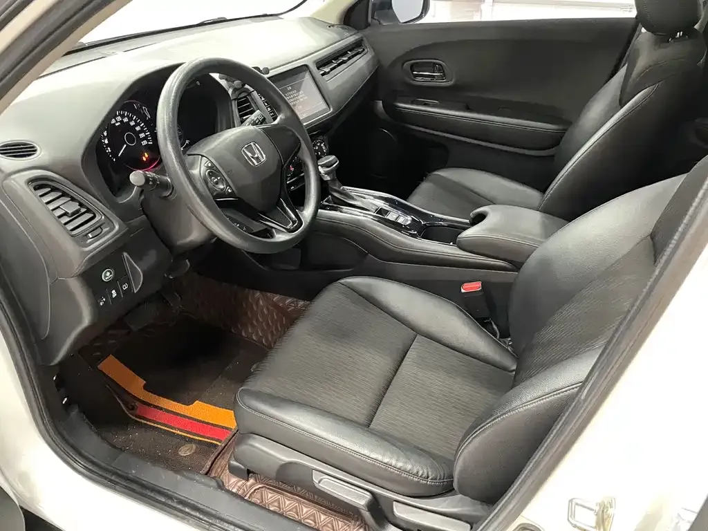 Honda Vezel 2021 из CN, фото 8