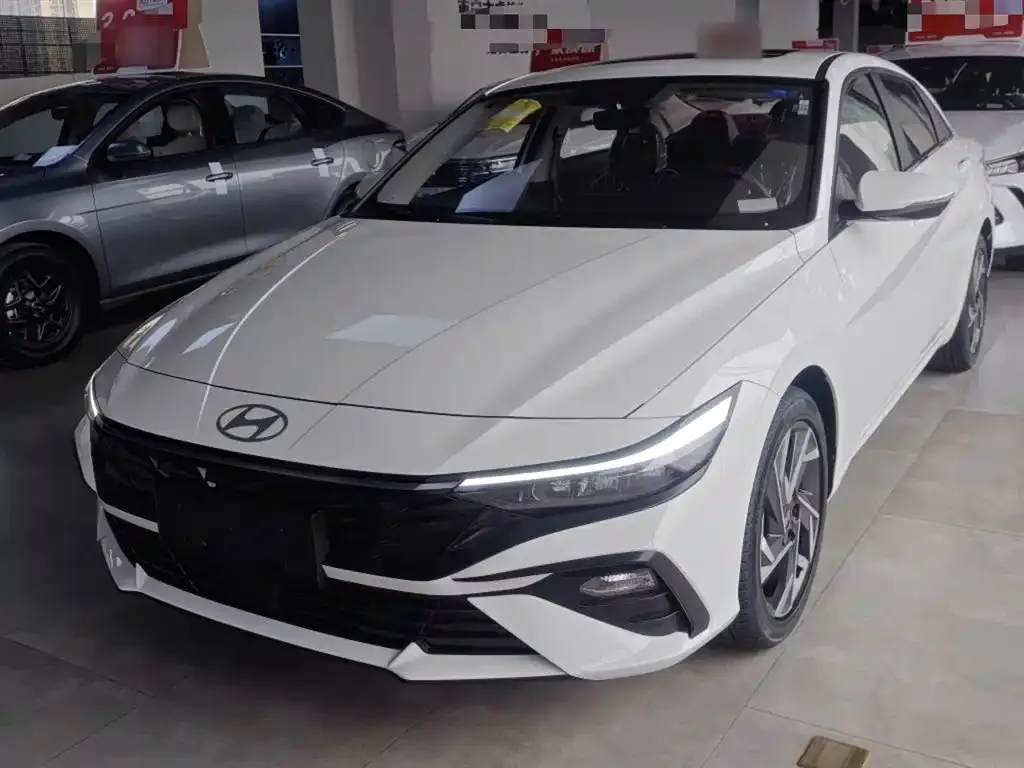 Hyundai Elantra 2025 из CN, фото 2