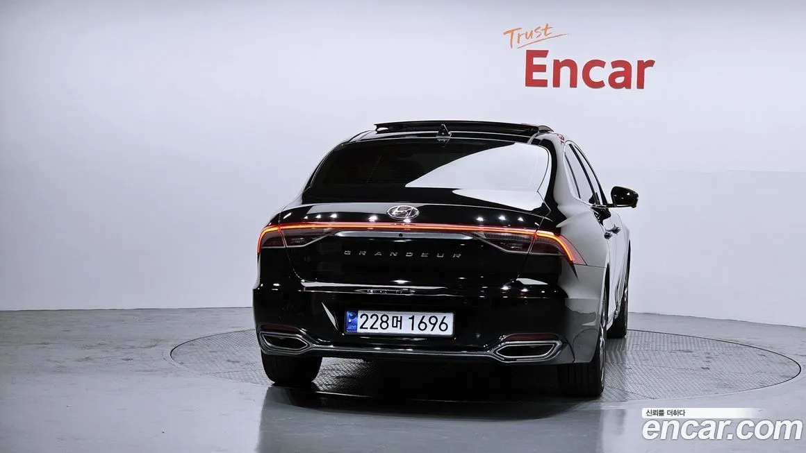 Hyundai Grandeur 2022 из KR, фото 4