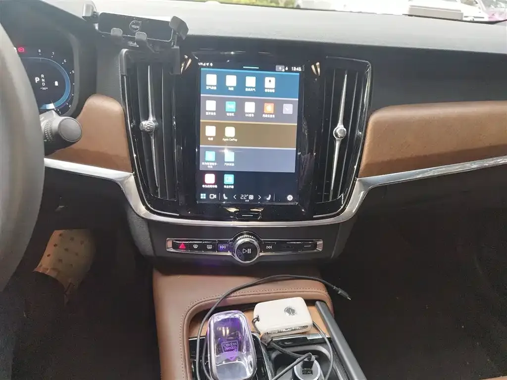 Volvo S90 2024 из CN, фото 6