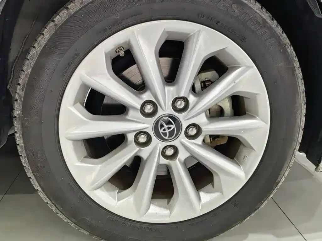 Toyota Corolla 2021 из CN, фото 8