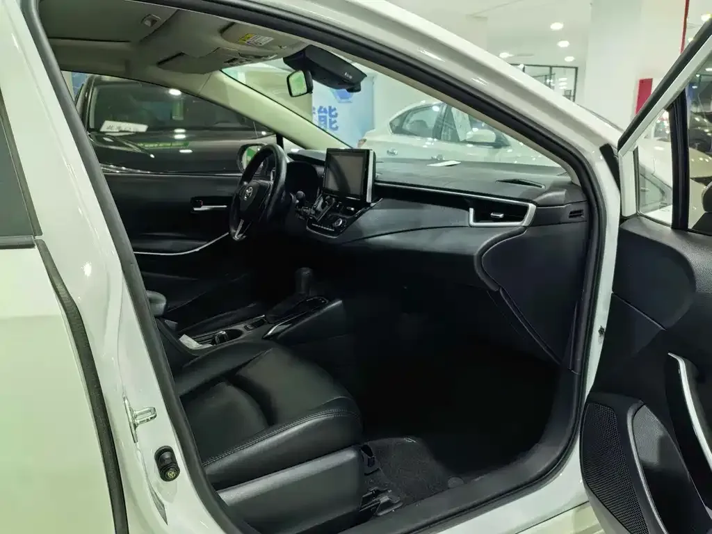Toyota Corolla 2021 из CN, фото 9