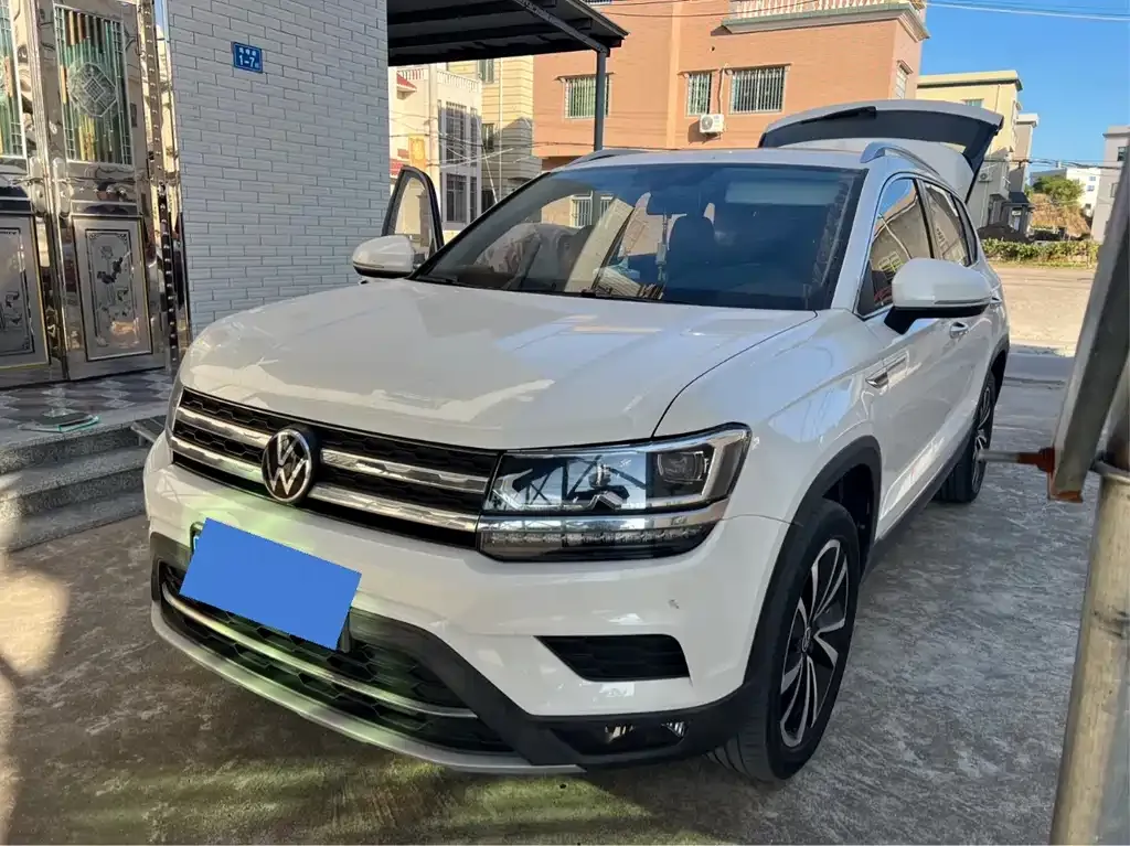 Volkswagen Tharu — фото 1