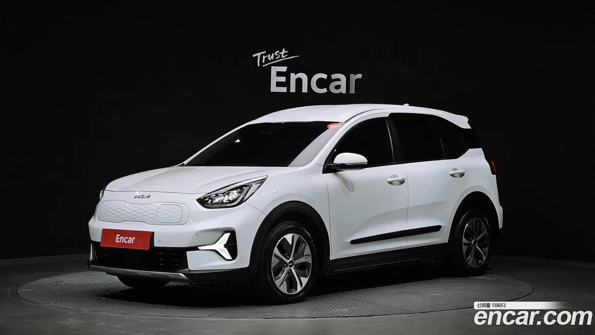 Kia Niro 2023 из KR, фото 1