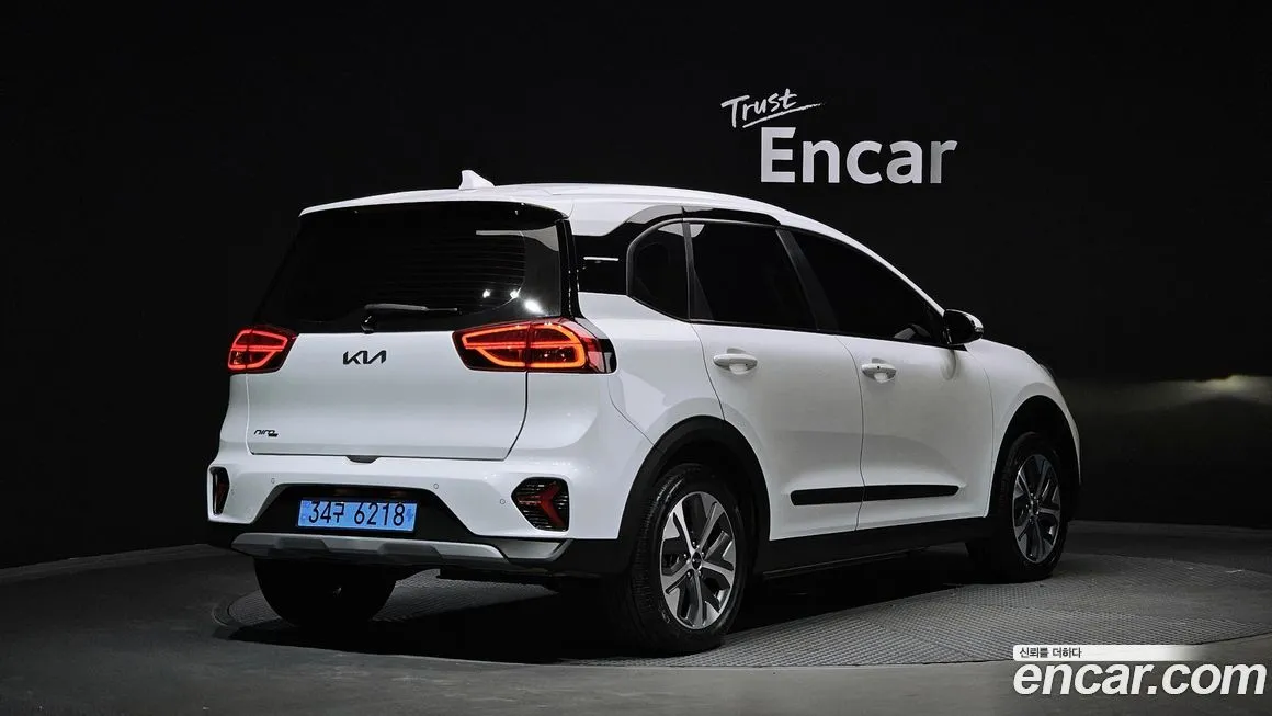 Kia Niro 2023 из KR, фото 2