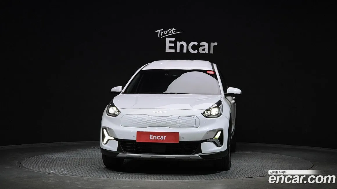 Kia Niro 2023 из KR, фото 3
