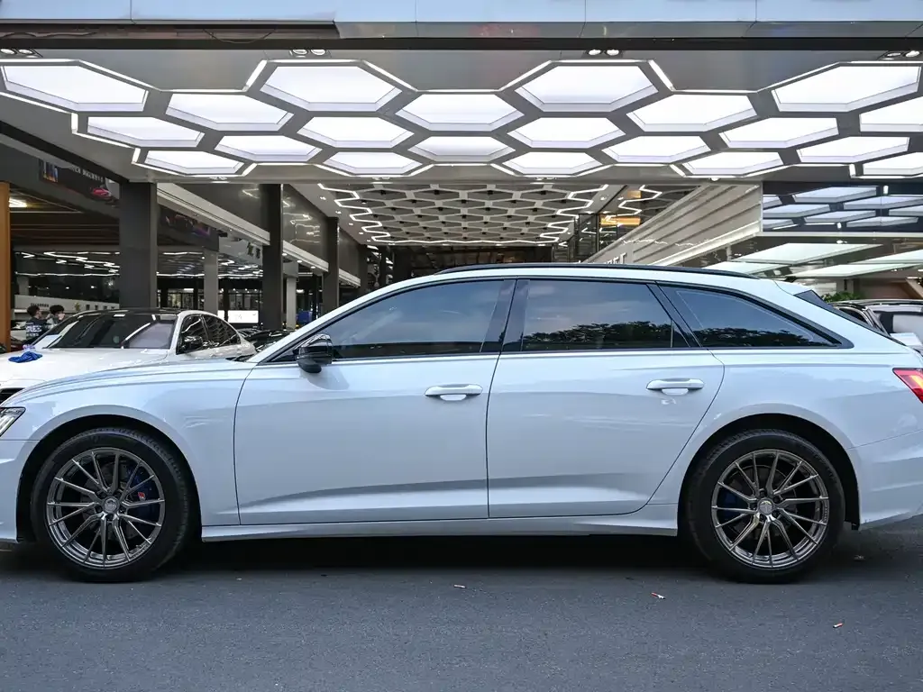 Audi A6 (Import) 2021 из CN, фото 3
