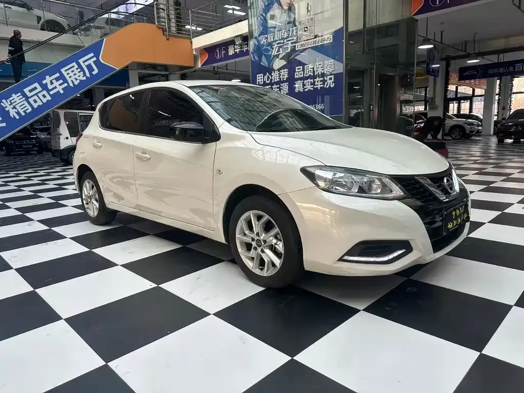 Nissan Tiida 2022 из CN, фото 3