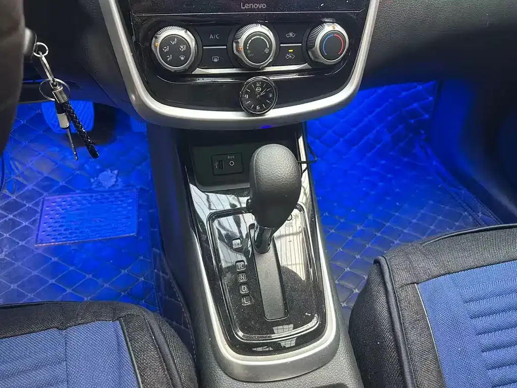 Nissan Tiida 2022 из CN, фото 8