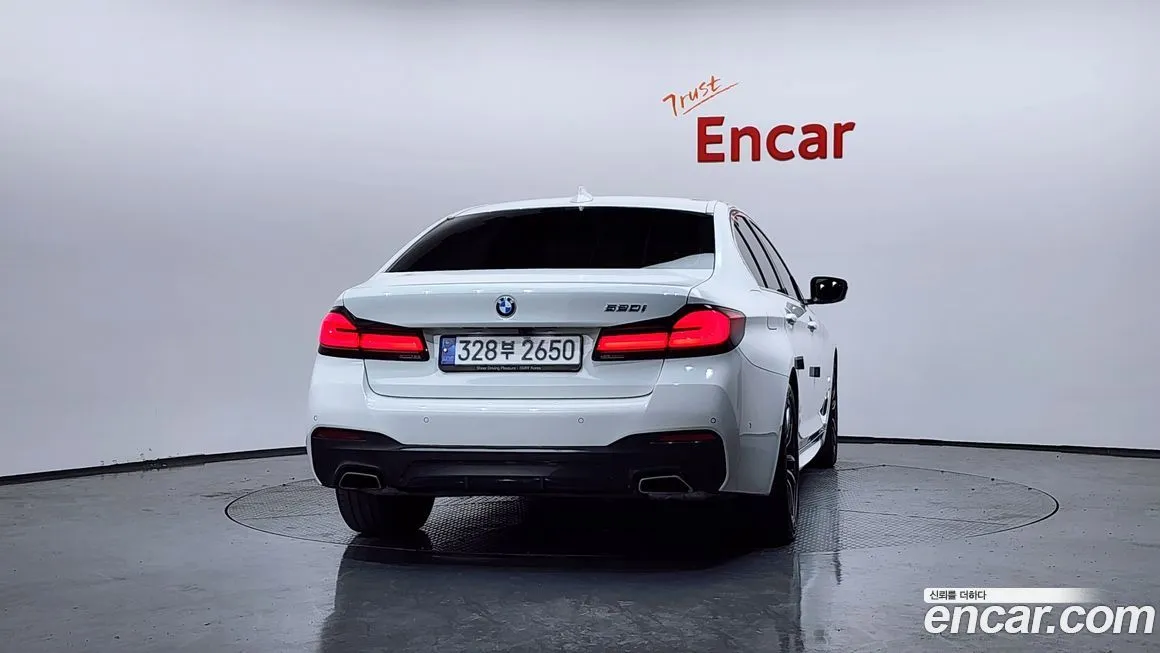 BMW 5-Series 2023 из KR, фото 4