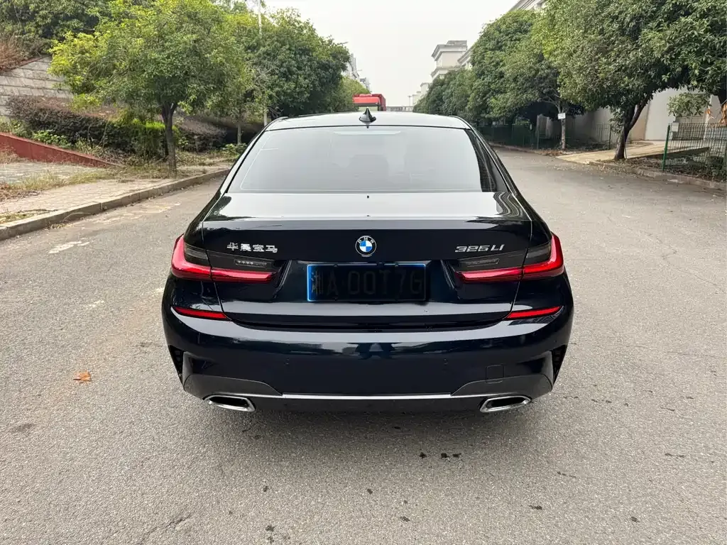 BMW 3 Series 2022 из CN, фото 8