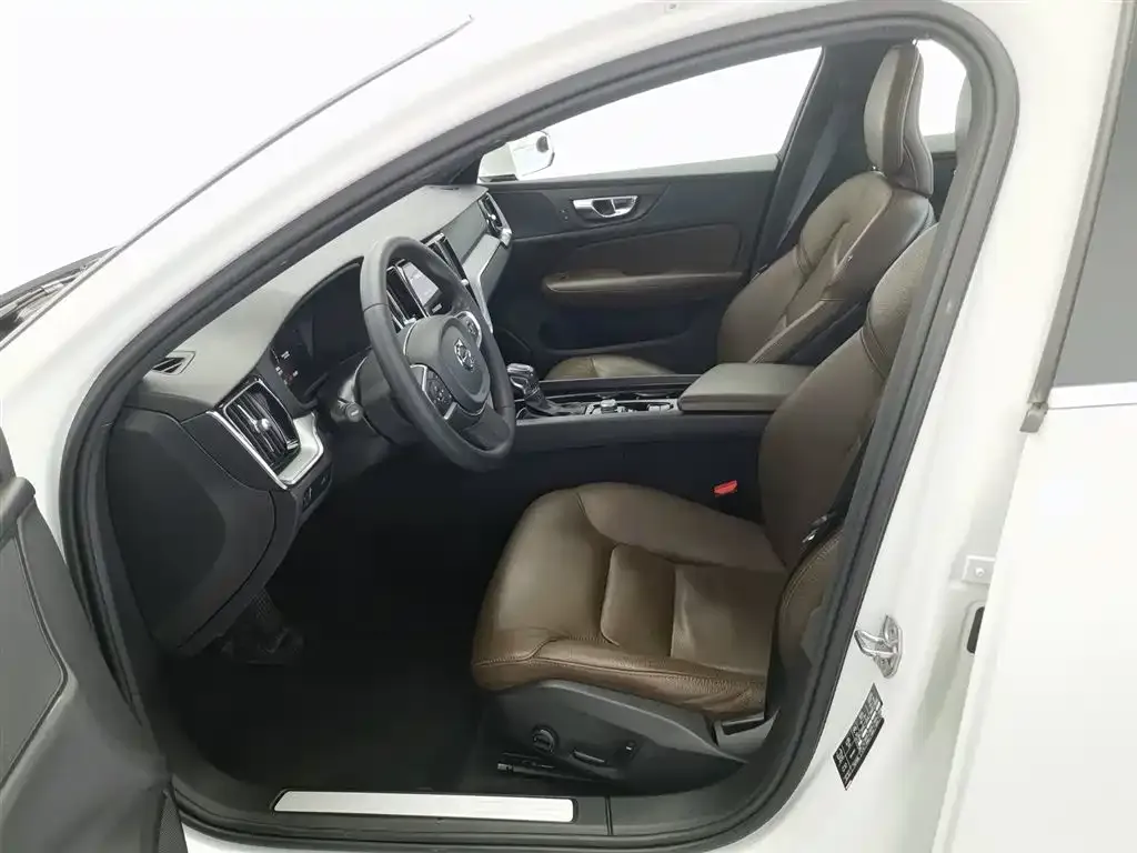 Volvo S60 2021 из CN, фото 10