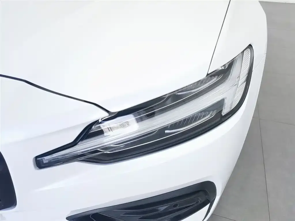 Volvo S60 2021 из CN, фото 7
