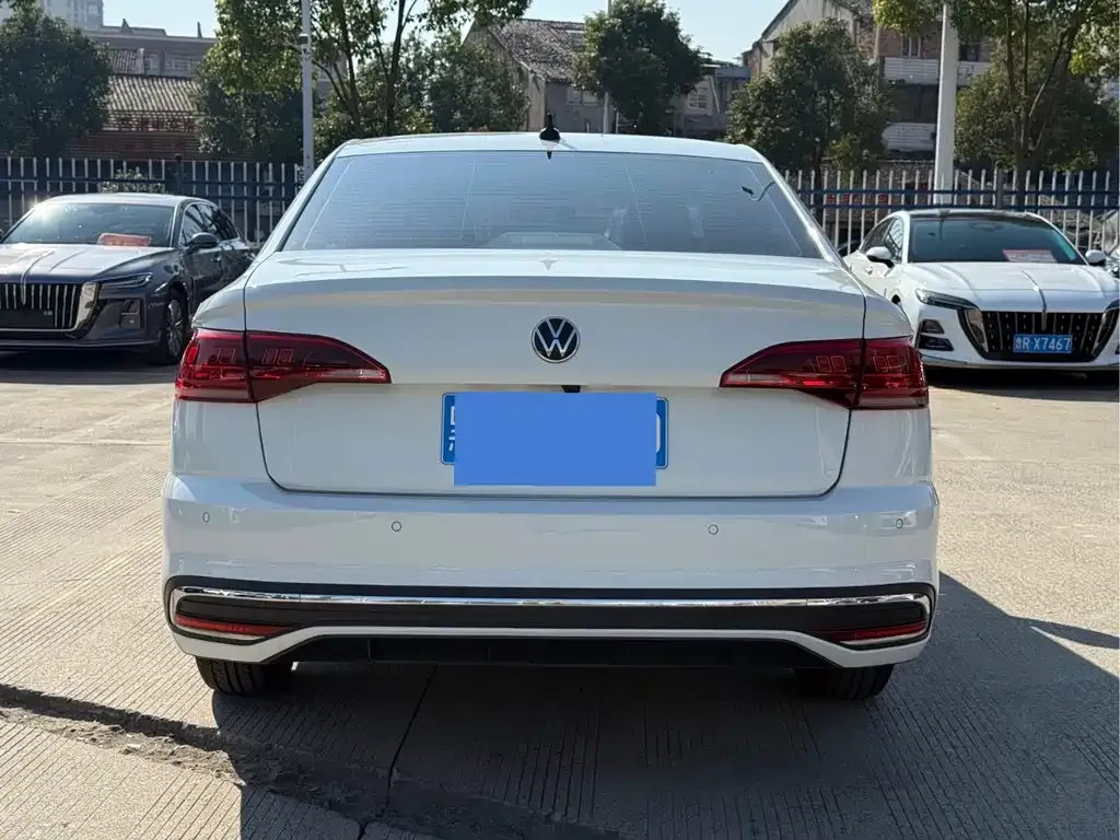 Volkswagen Bora 2023 из CN, фото 6