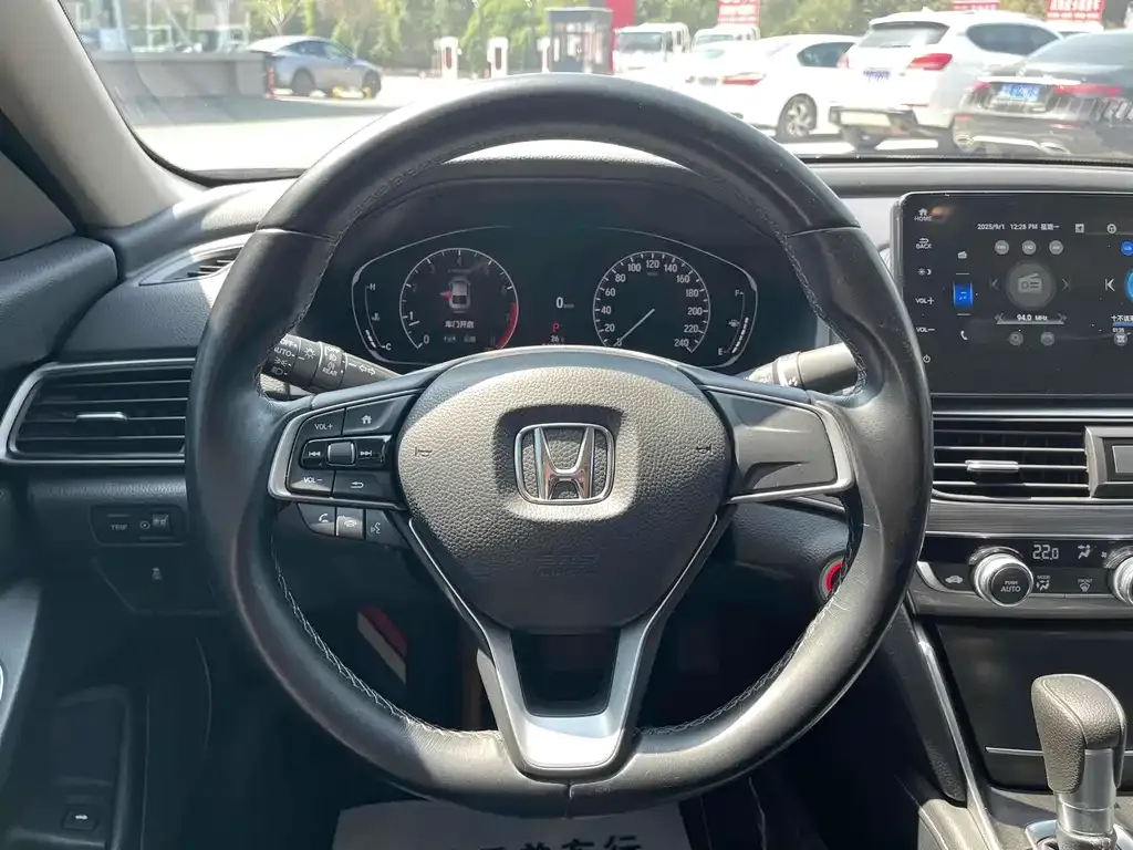 Honda Accord 2023 из CN, фото 10
