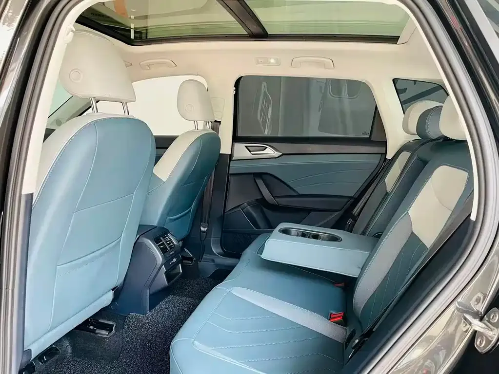 Volkswagen Tharu 2024 из CN, фото 10