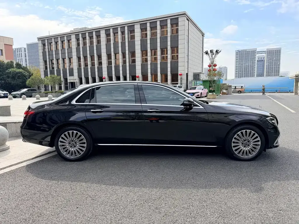 [object Object] E-Class 2023 из CN, фото 4