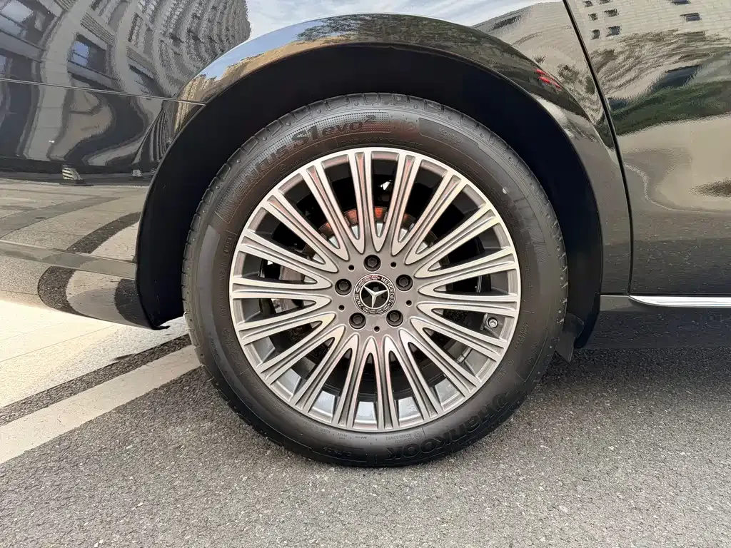 [object Object] E-Class 2023 из CN, фото 8