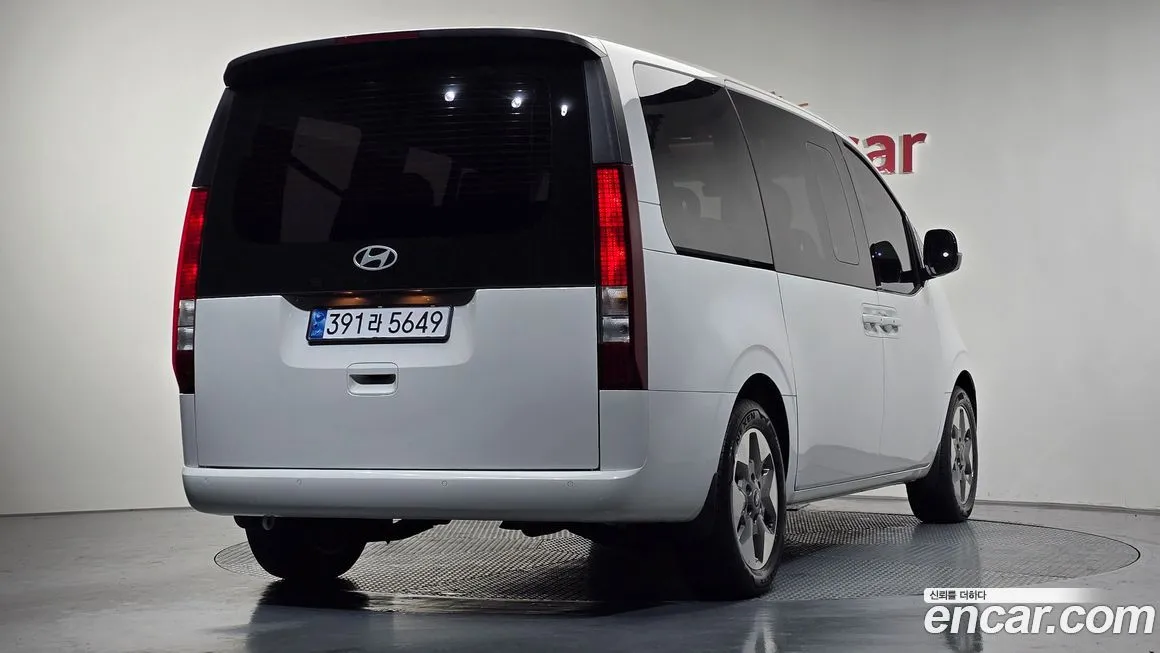 Hyundai Staria 2025 из KR, фото 2
