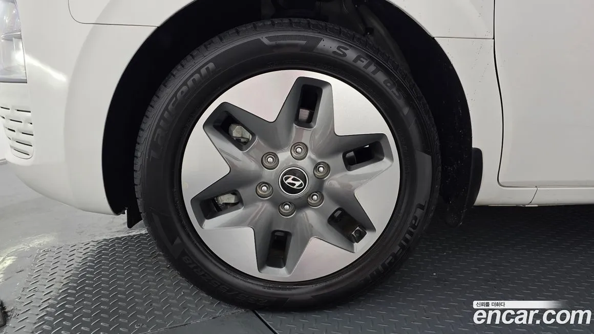 Hyundai Staria 2025 из KR, фото 5