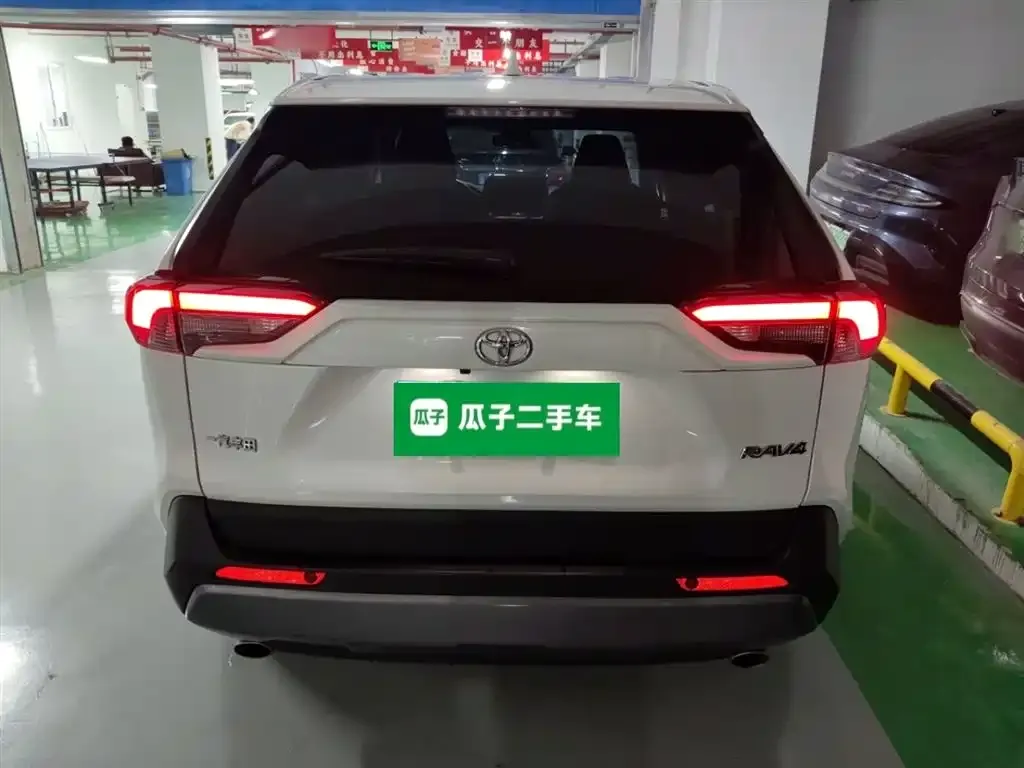 Toyota RAV4 2021 из CN, фото 6