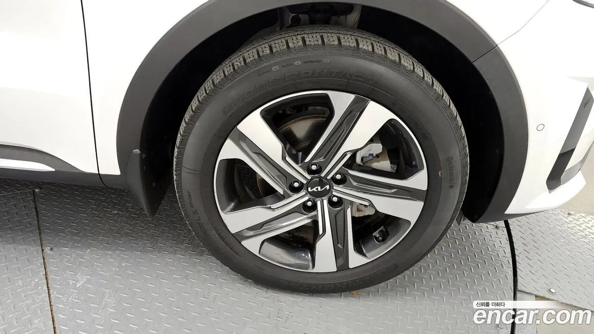 Kia Sorento — фото 5