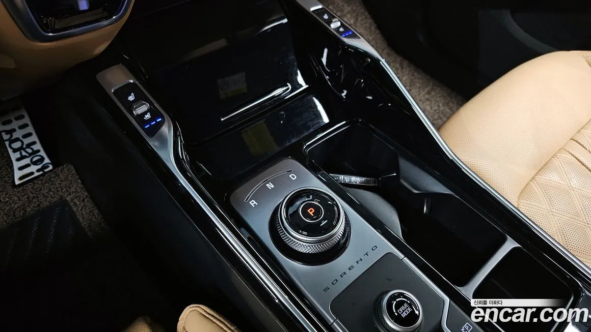 Kia Sorento — фото 9