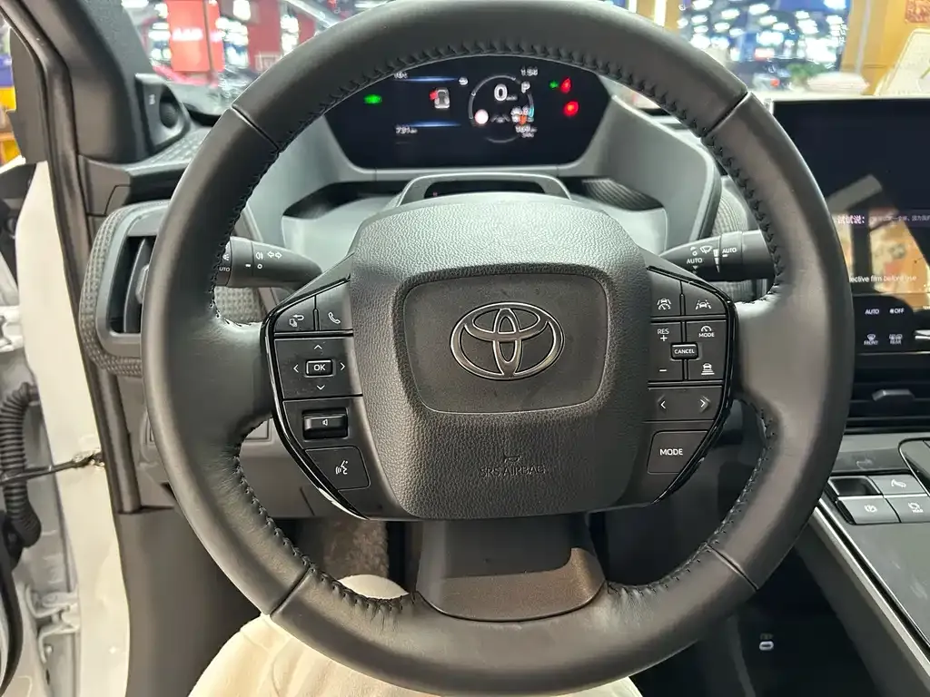 Toyota Platinum 4X 2025 из CN, фото 6