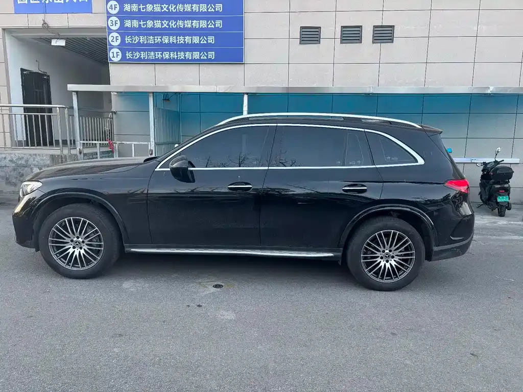 Mercedes-Benz GLC 2025 из CN, фото 3