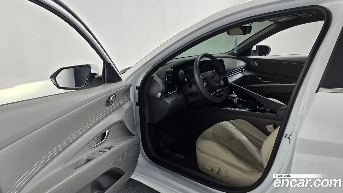 Hyundai AVANTE — фото 10