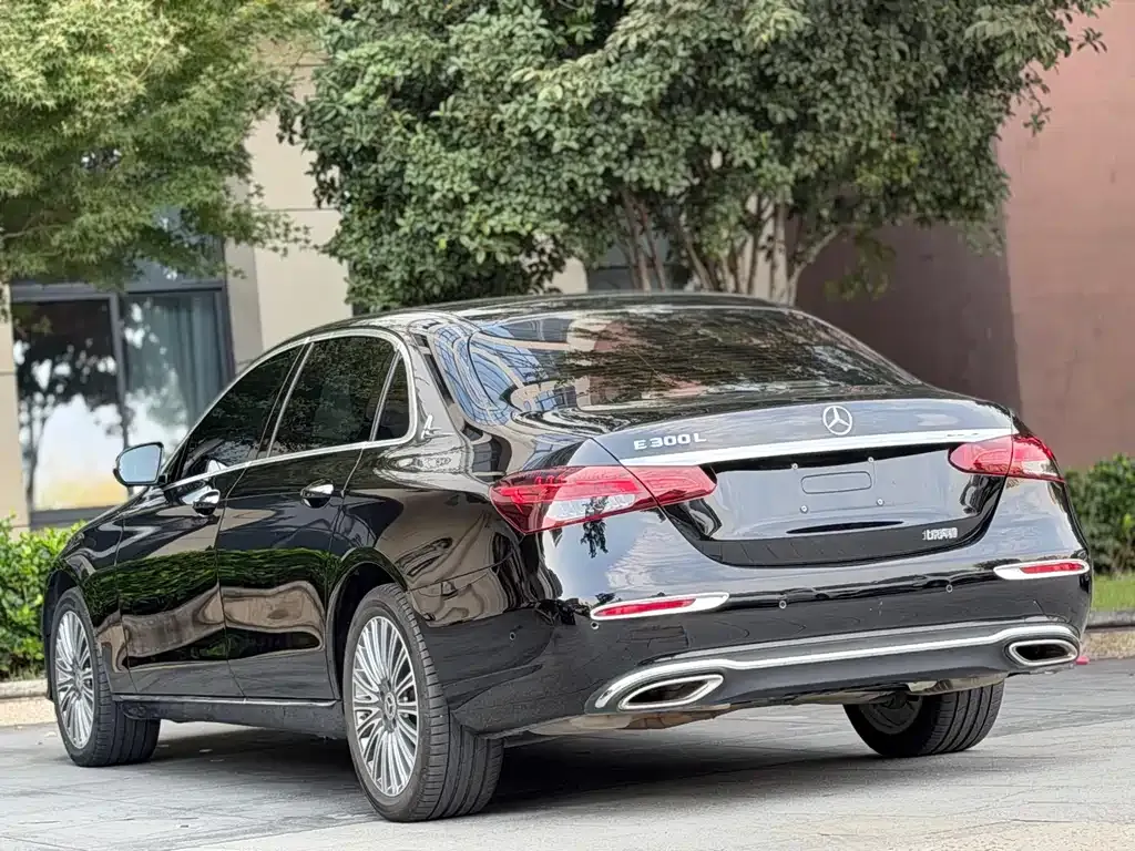 Mercedes-Benz E-Class 2023 из CN, фото 8