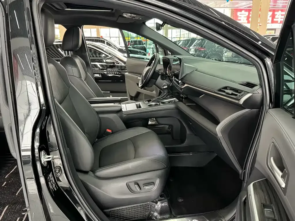 Toyota Sienna 2023 из CN, фото 7