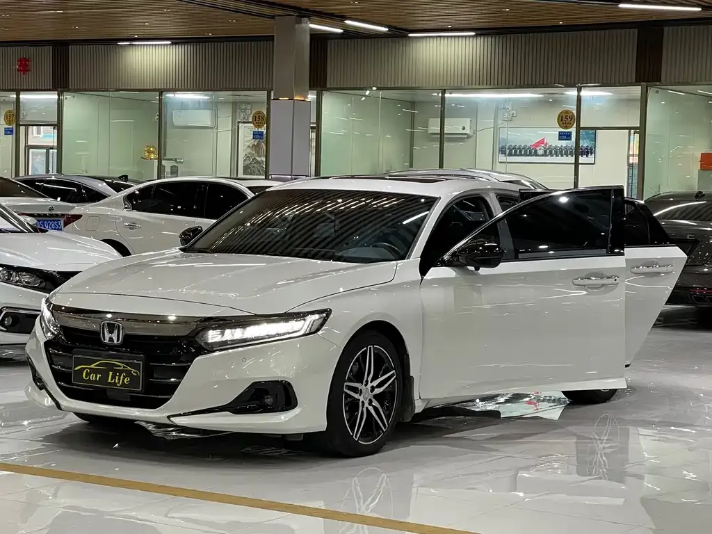 Honda Accord 2022 из CN, фото 1