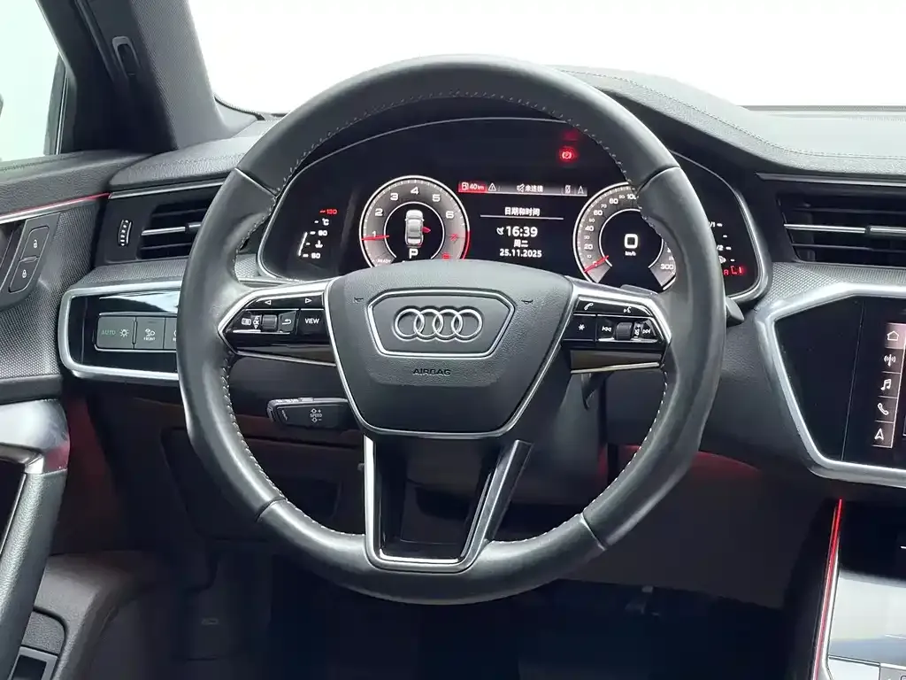 Audi A6L 2021 из CN, фото 10