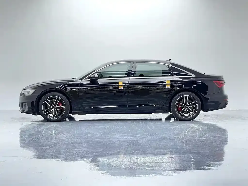 Audi A6L 2021 из CN, фото 7