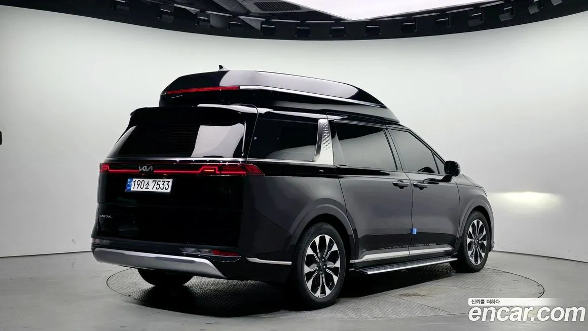Kia Carnival 2023 из KR, фото 2
