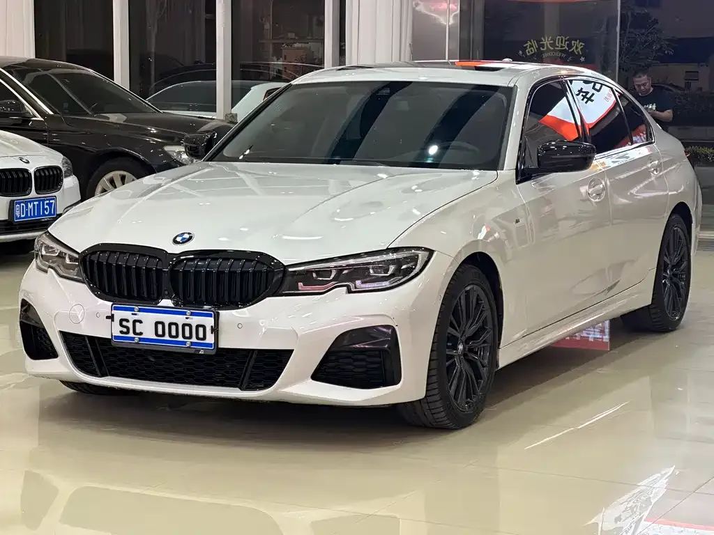 BMW 3 Series 2021 из CN, фото 1