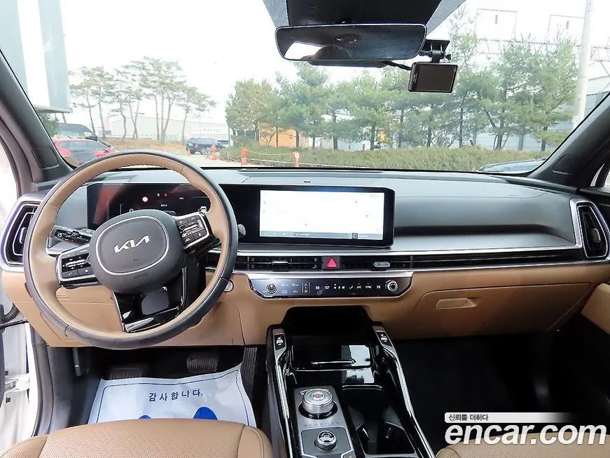 Kia Sorento — фото 7
