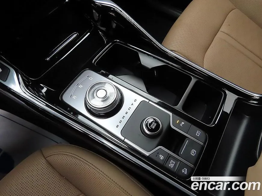 Kia Sorento — фото 9