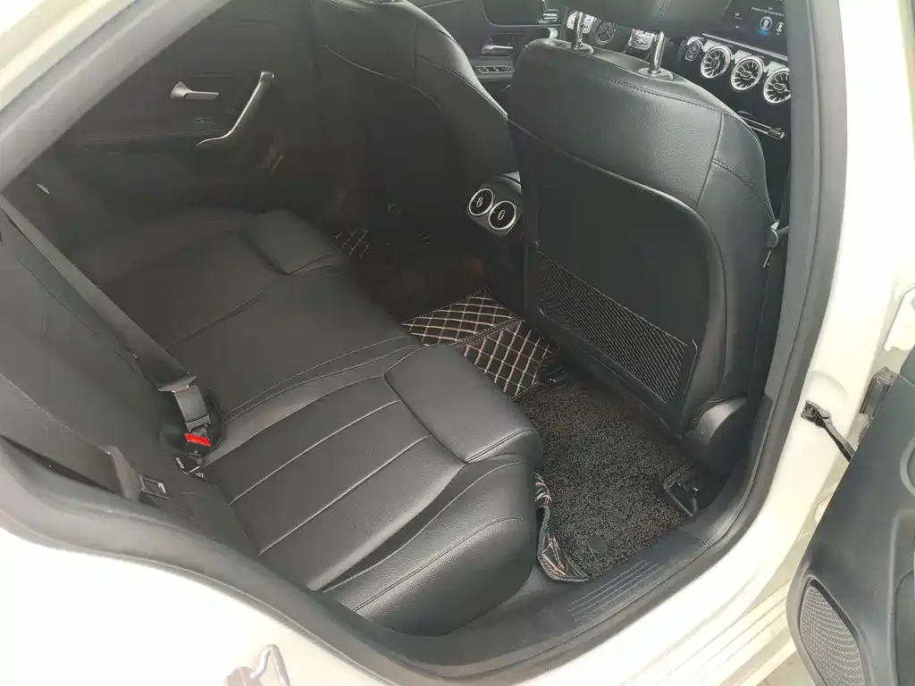 Mercedes-Benz A-Class 2022 из CN, фото 8
