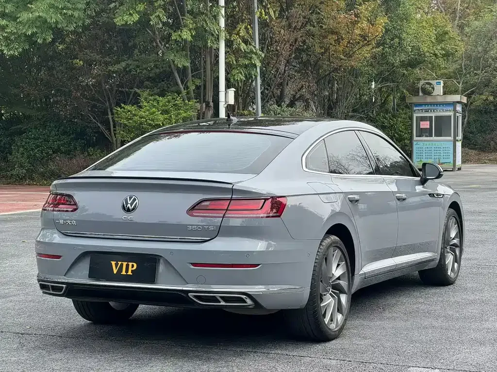 Volkswagen CC 2023 из CN, фото 6