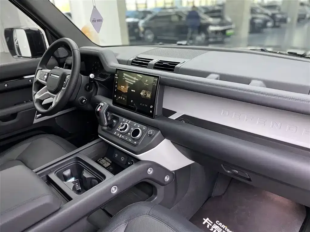 Land Rover Defender 2023 из CN, фото 9