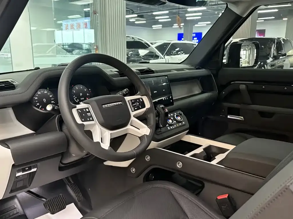 Land Rover Defender 2025 из CN, фото 4