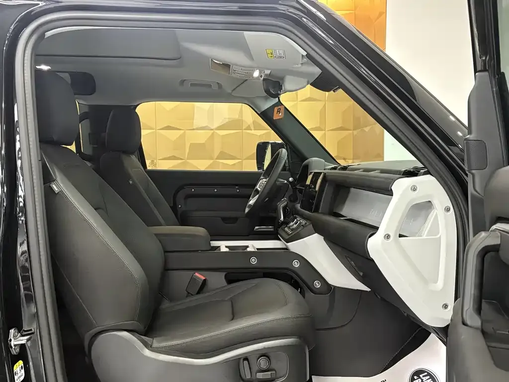 Land Rover Defender 2025 из CN, фото 6