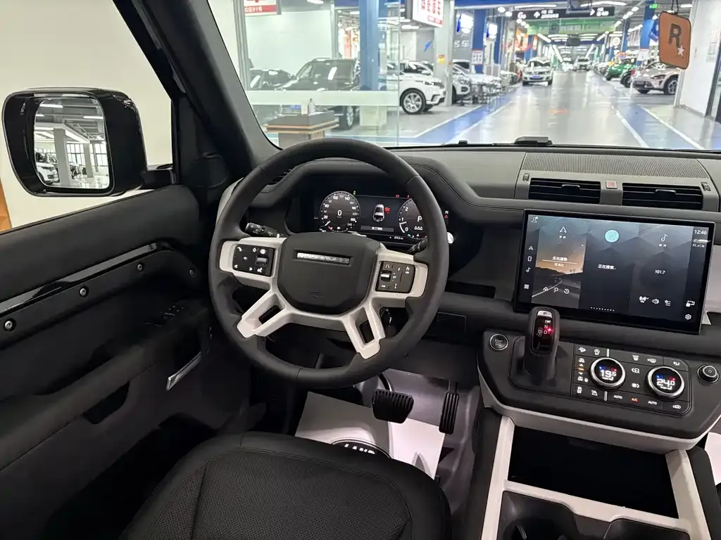 Land Rover Defender 2025 из CN, фото 9