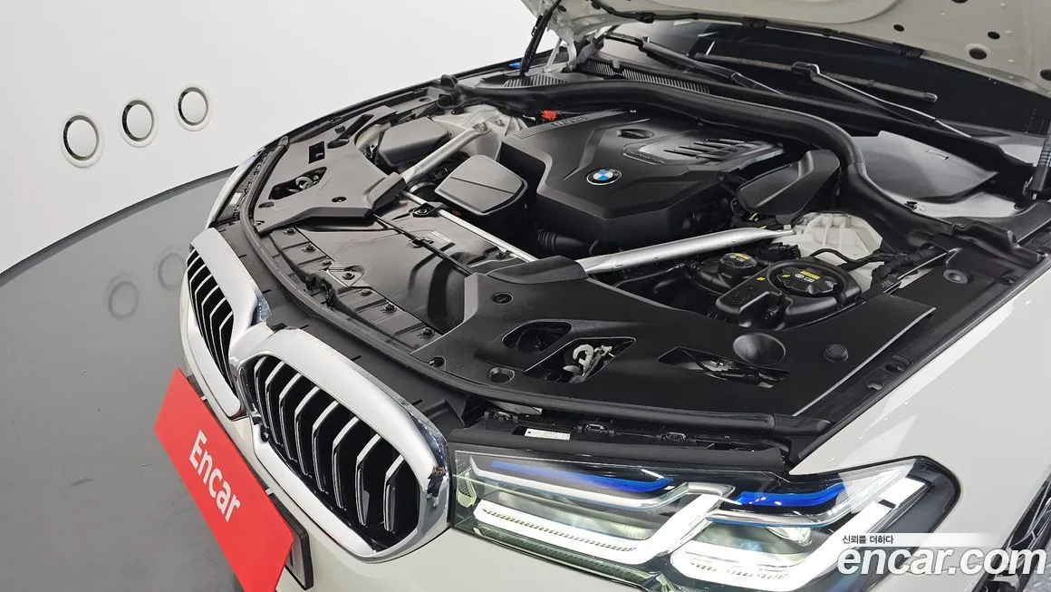 BMW 5-Series 2023 из KR, фото 6